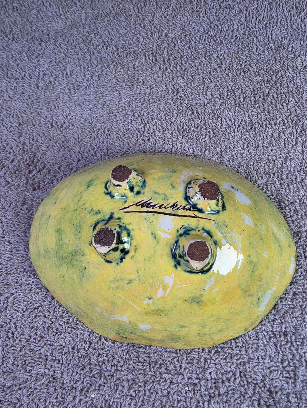Yellow Trinket Bowl With Decopage Of Cherubs And Red Roses - Picture 7 of 11